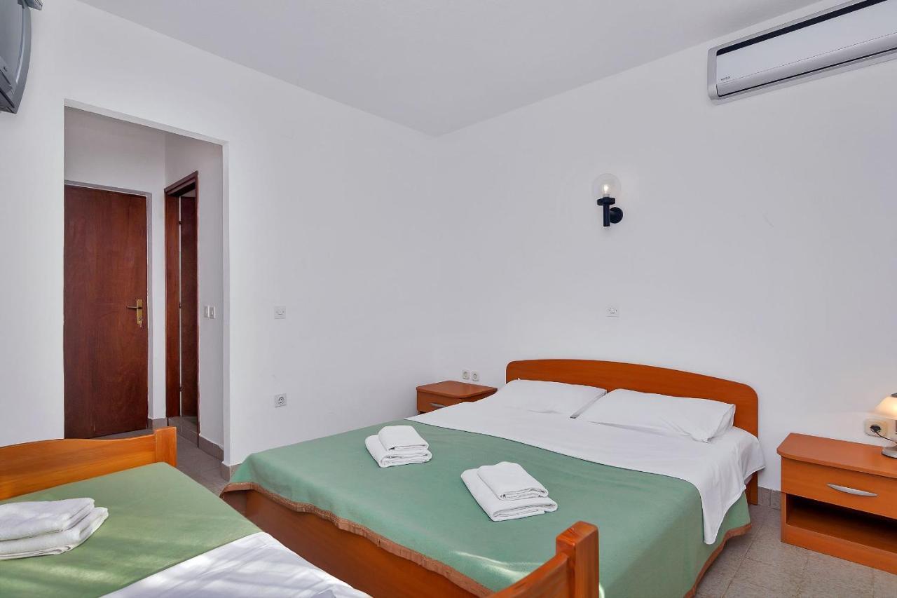 And Nikola Apartment